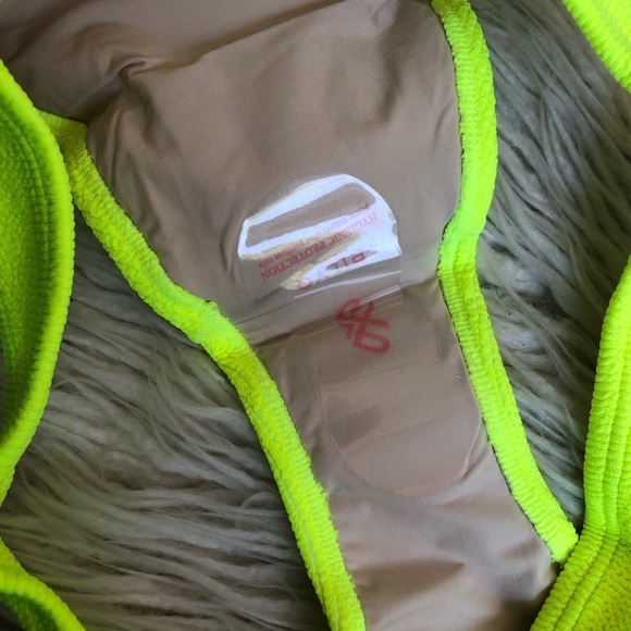 PilyQ Pineapple Reef Tube Bandeau Teeny Bikini NWT - Picture 5 of 10